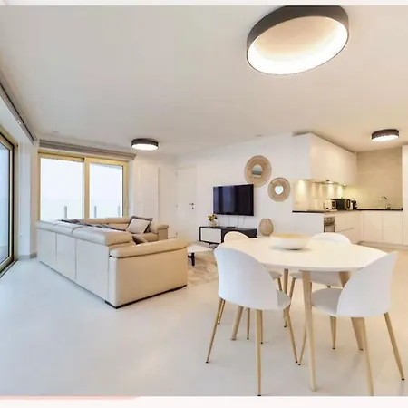 The Waves * Oostende