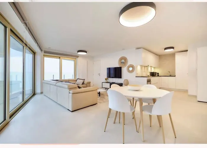 The Waves * Oostende